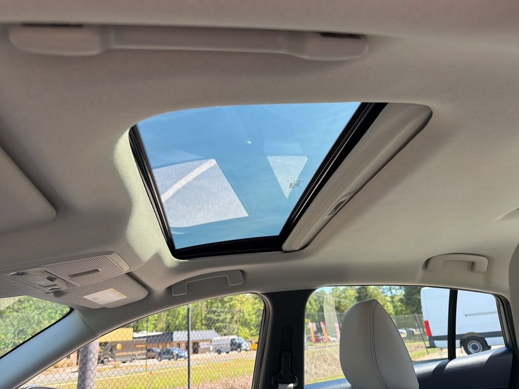 New 2026 Nissan Sentra SL w/ Floor Mat Package FWD image 17