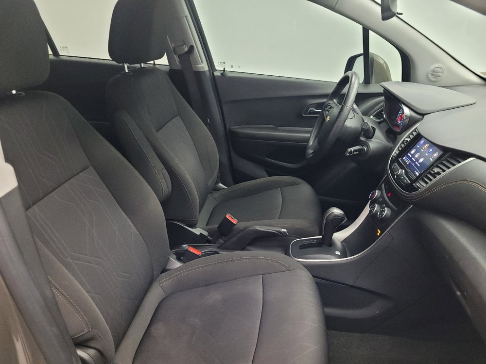 Used 2020 Chevrolet Trax LT FWD image 21