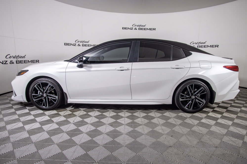 Used 2025 Toyota Camry XSE w/ Premium Package FWD image 10
