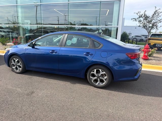 Used 2020 Kia Forte LXS FWD image 17