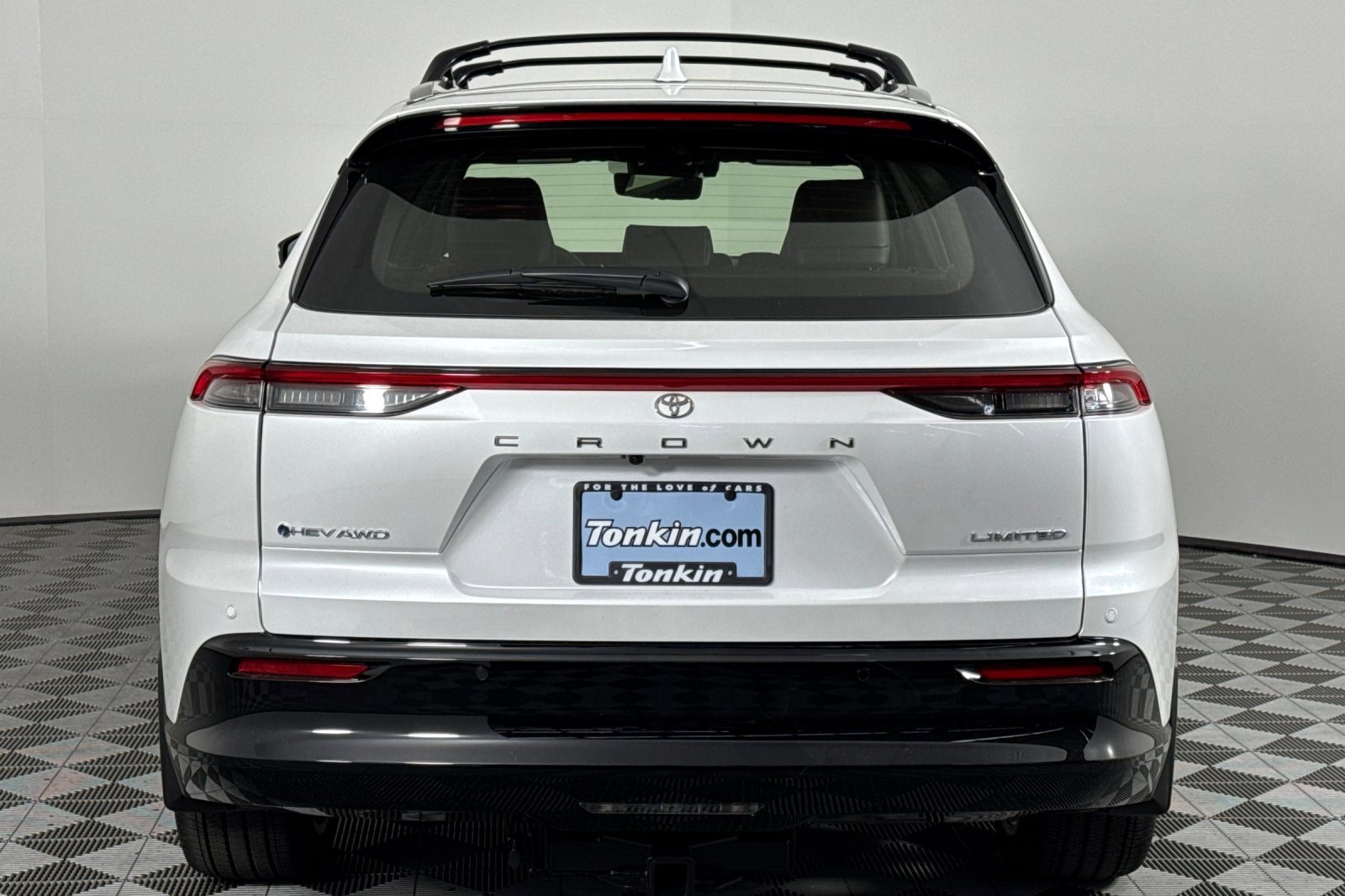 New 2025 Toyota Crown Signia image 5