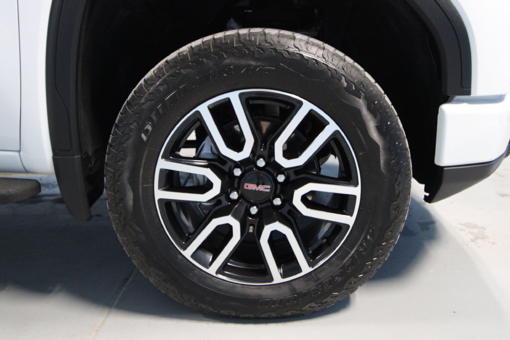 Used 2026 GMC Sierra 1500 AT4 w/ AT4 Premium Package AWD/4WD image 42
