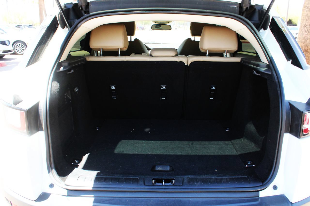 Used 2019 Land Rover Range Rover Evoque SE AWD/4WD image 13