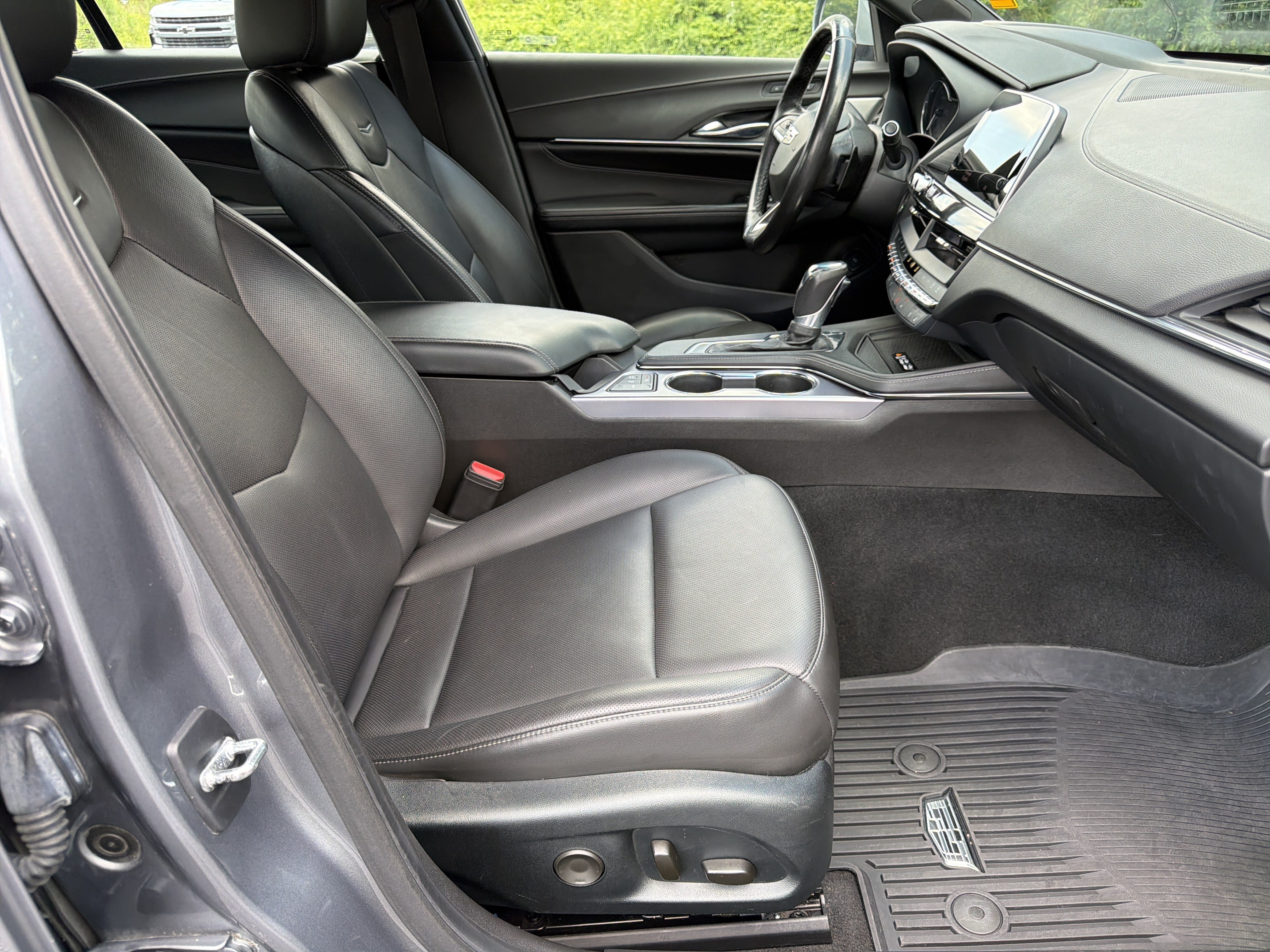 Used 2022 Cadillac CT4 Premium Luxury AWD/4WD image 13