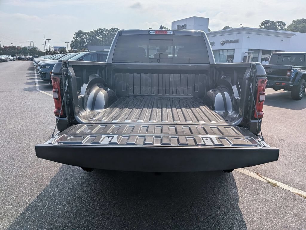 New 2026 RAM 1500 Express AWD/4WD image 26