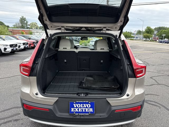 Certified 2024 Volvo XC40 B5 Plus w/ Climate Package AWD/4WD image 24