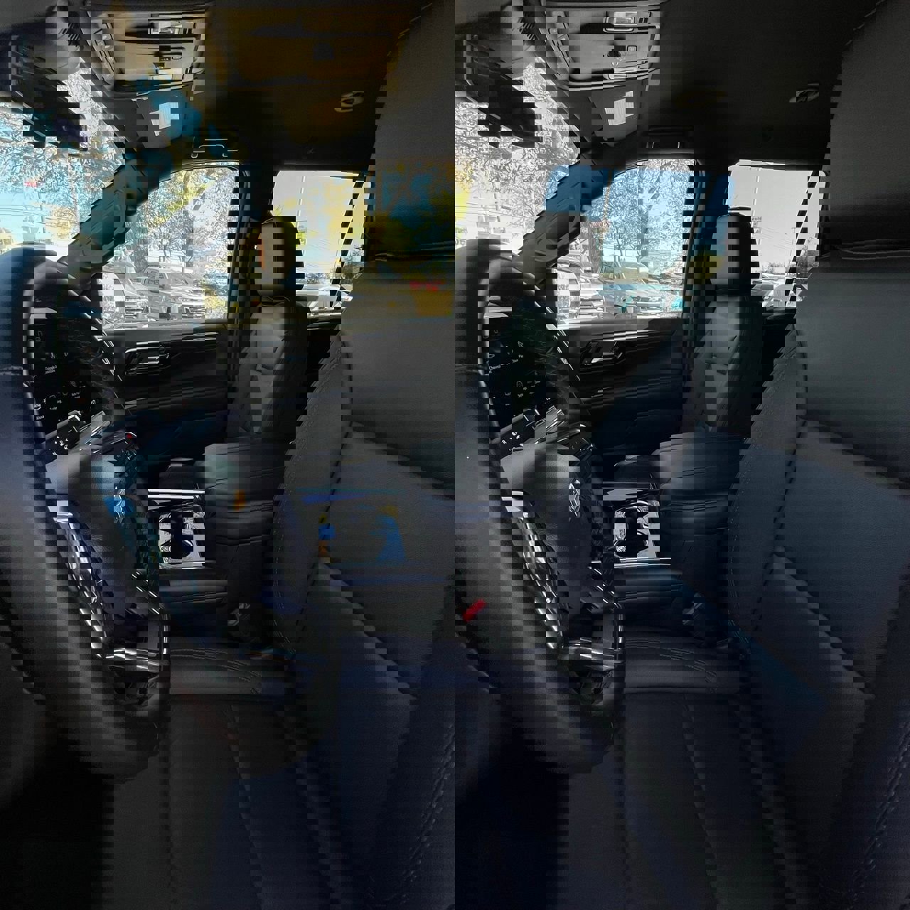 Used 2025 Chevrolet Tahoe LT image 22