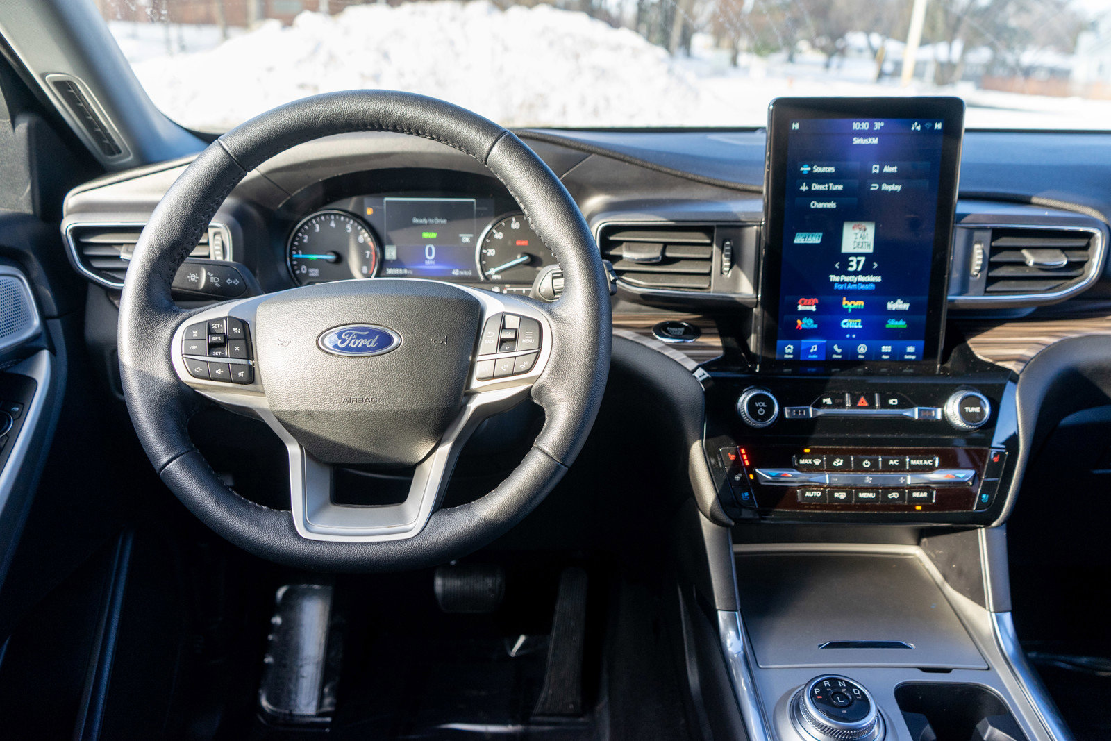 Used 2023 Ford Explorer Limited w/ Hybrid Equipment Group 310A image 13