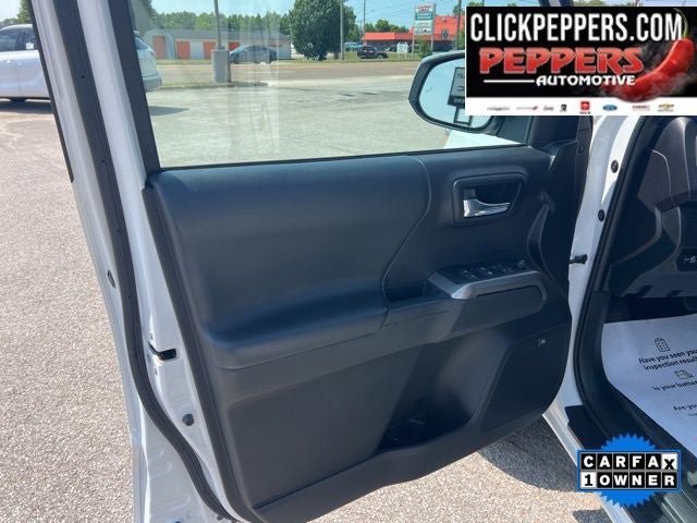 Used 2023 Toyota Tacoma Limited AWD/4WD image 11