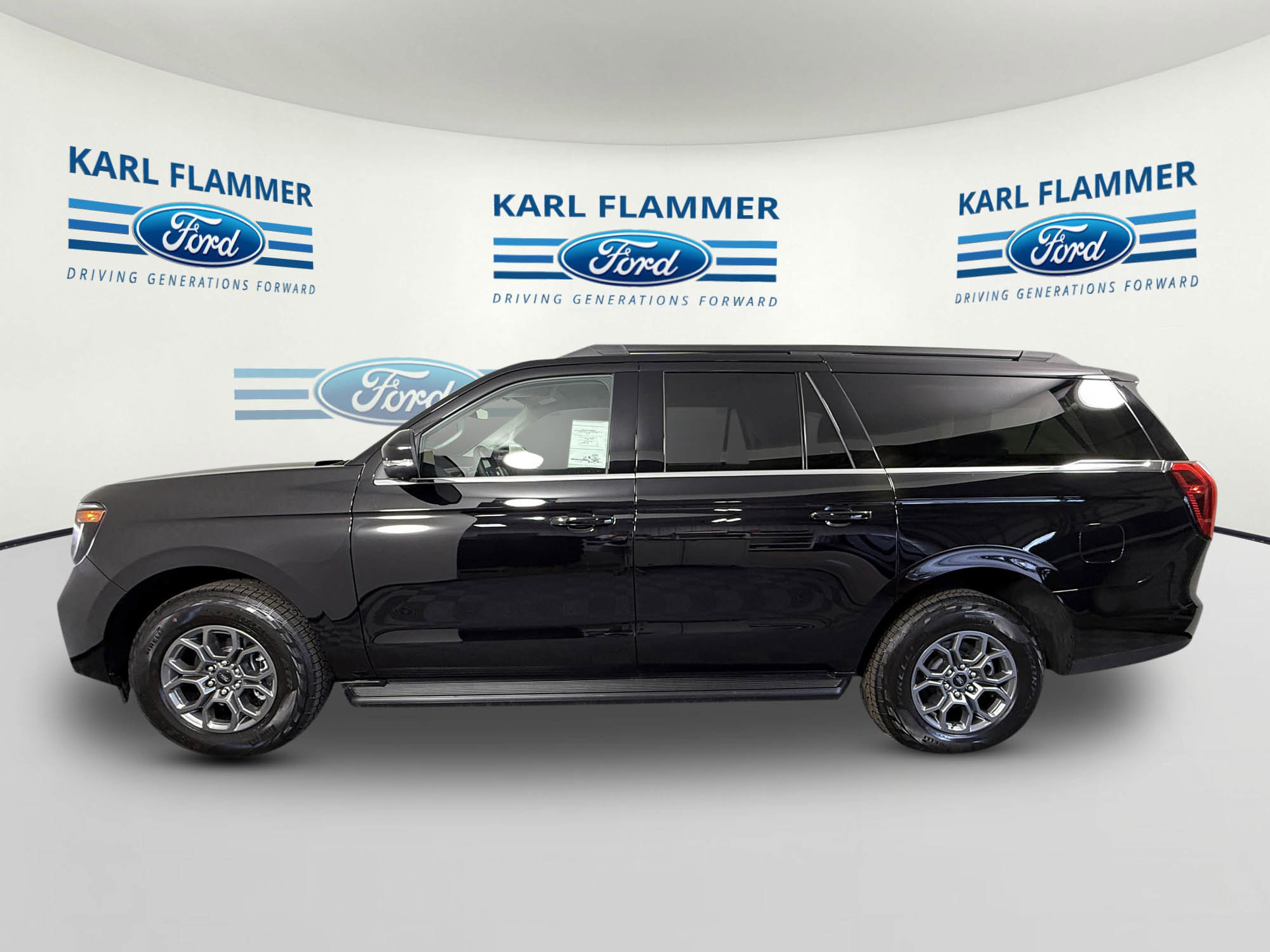 New 2026 Ford Expedition Max Active RWD image 5