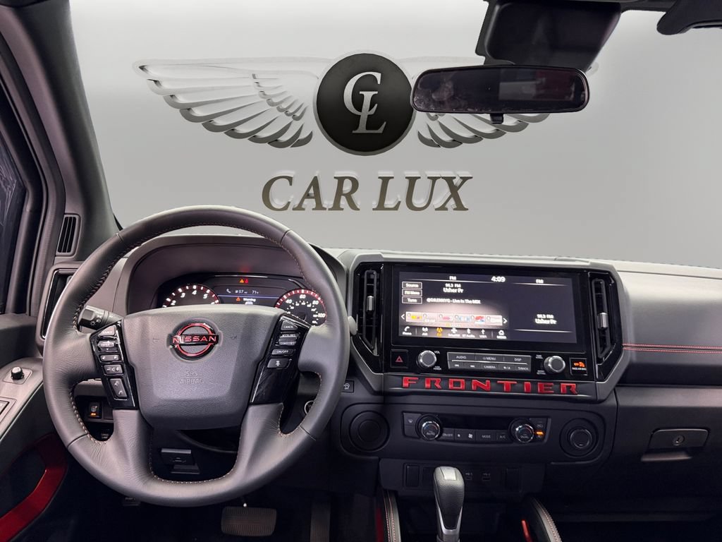 Used 2025 Nissan Frontier Pro-X RWD image 10