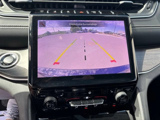 Certified 2022 Jeep Grand Cherokee L Limited w/ Black Appearance Package AWD/4WD image 33