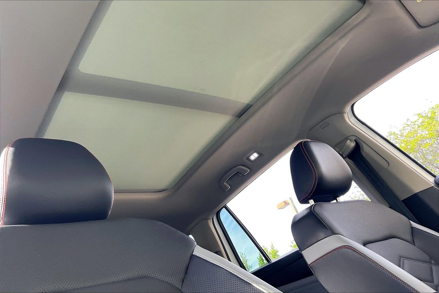 Certified 2024 Volkswagen Atlas Peak Edition SEL AWD/4WD image 29