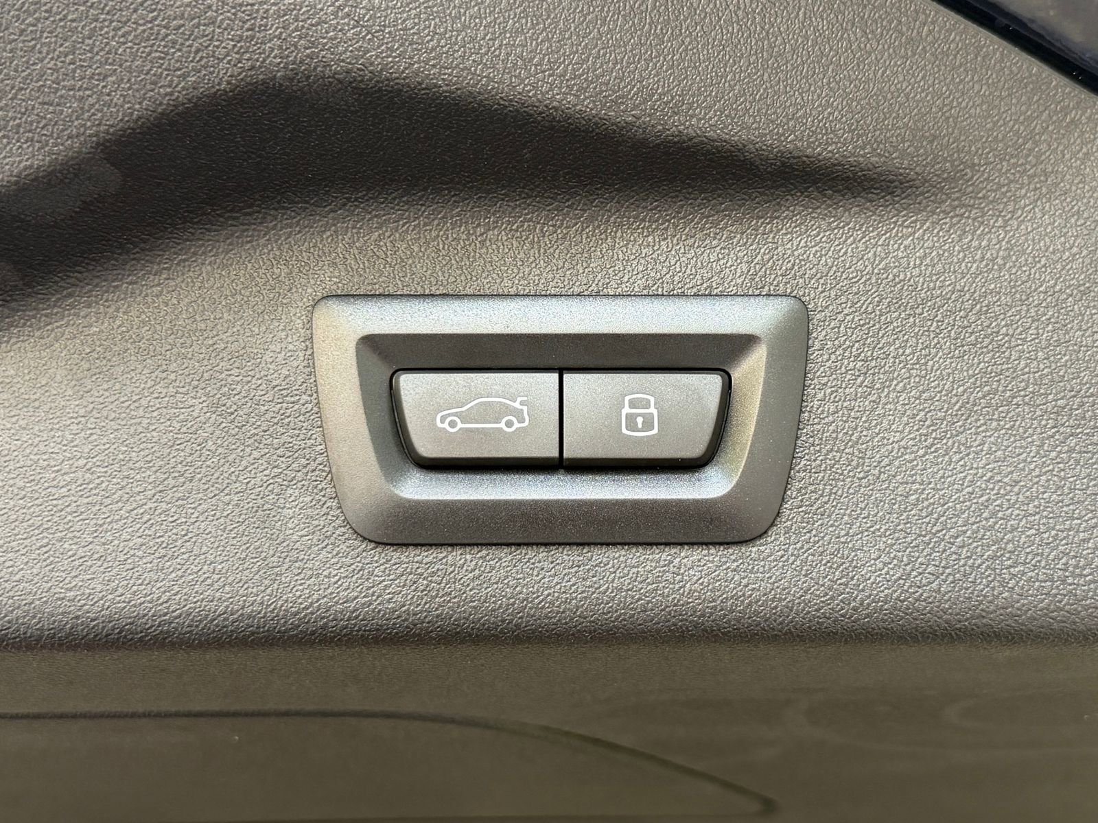 Used 2024 BMW X7 xDrive40i image 19