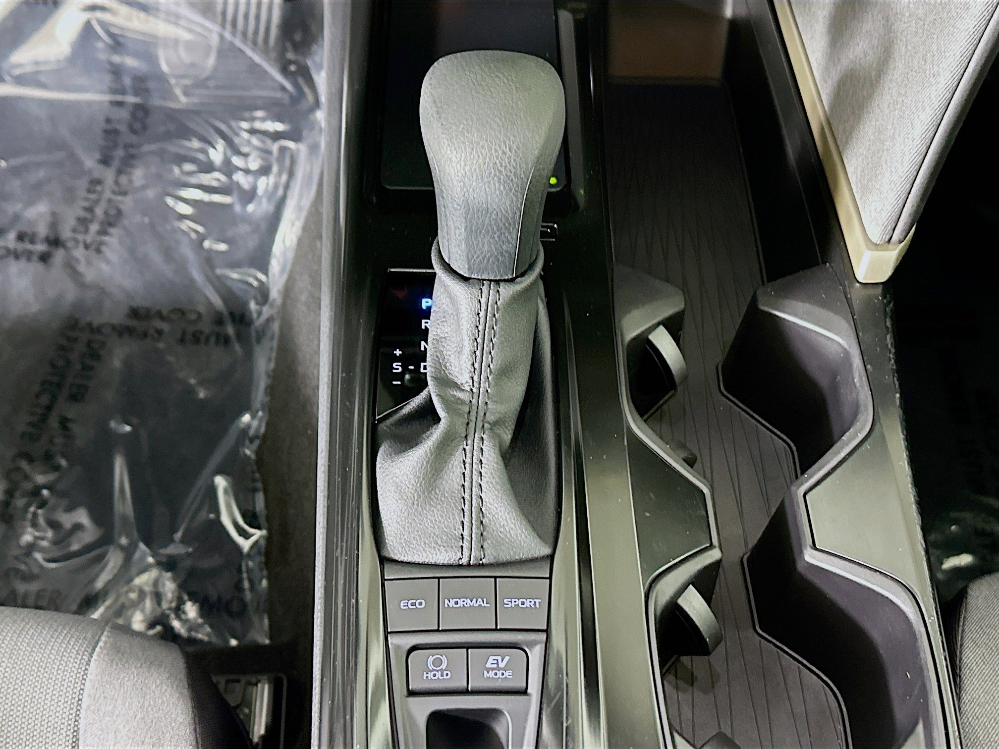 Used 2025 Toyota Camry LE image 19