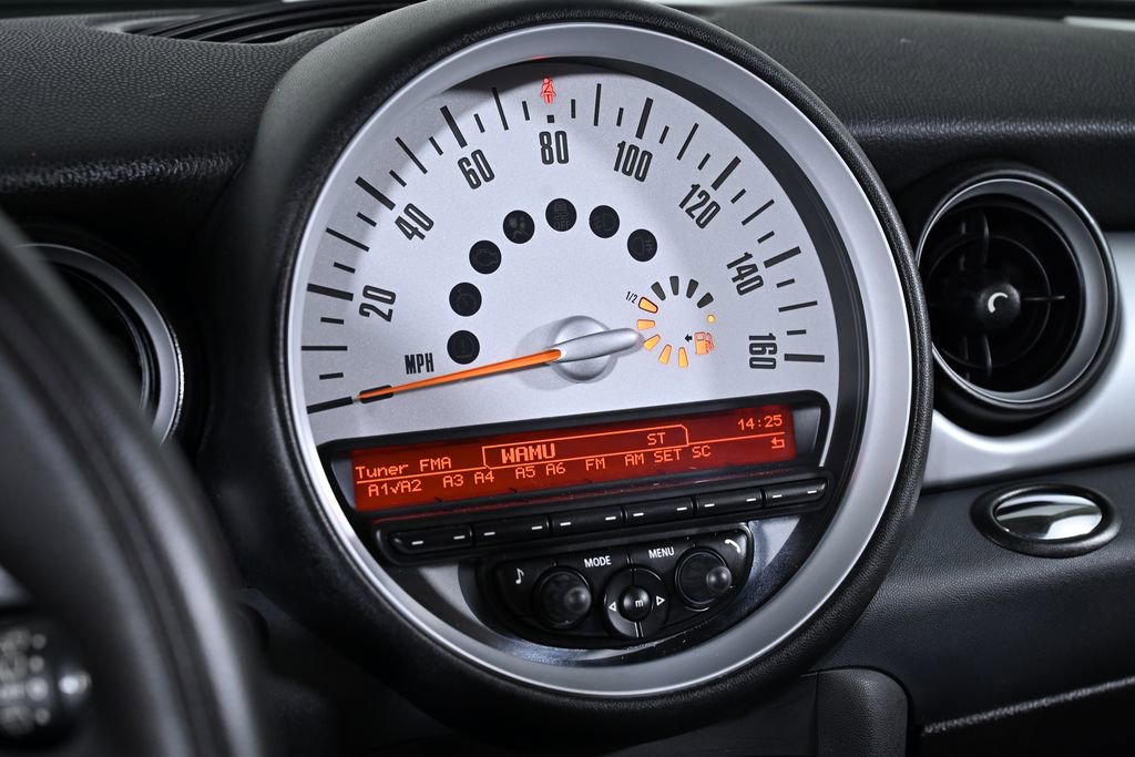 Used 2011 MINI Cooper Hardtop FWD image 15