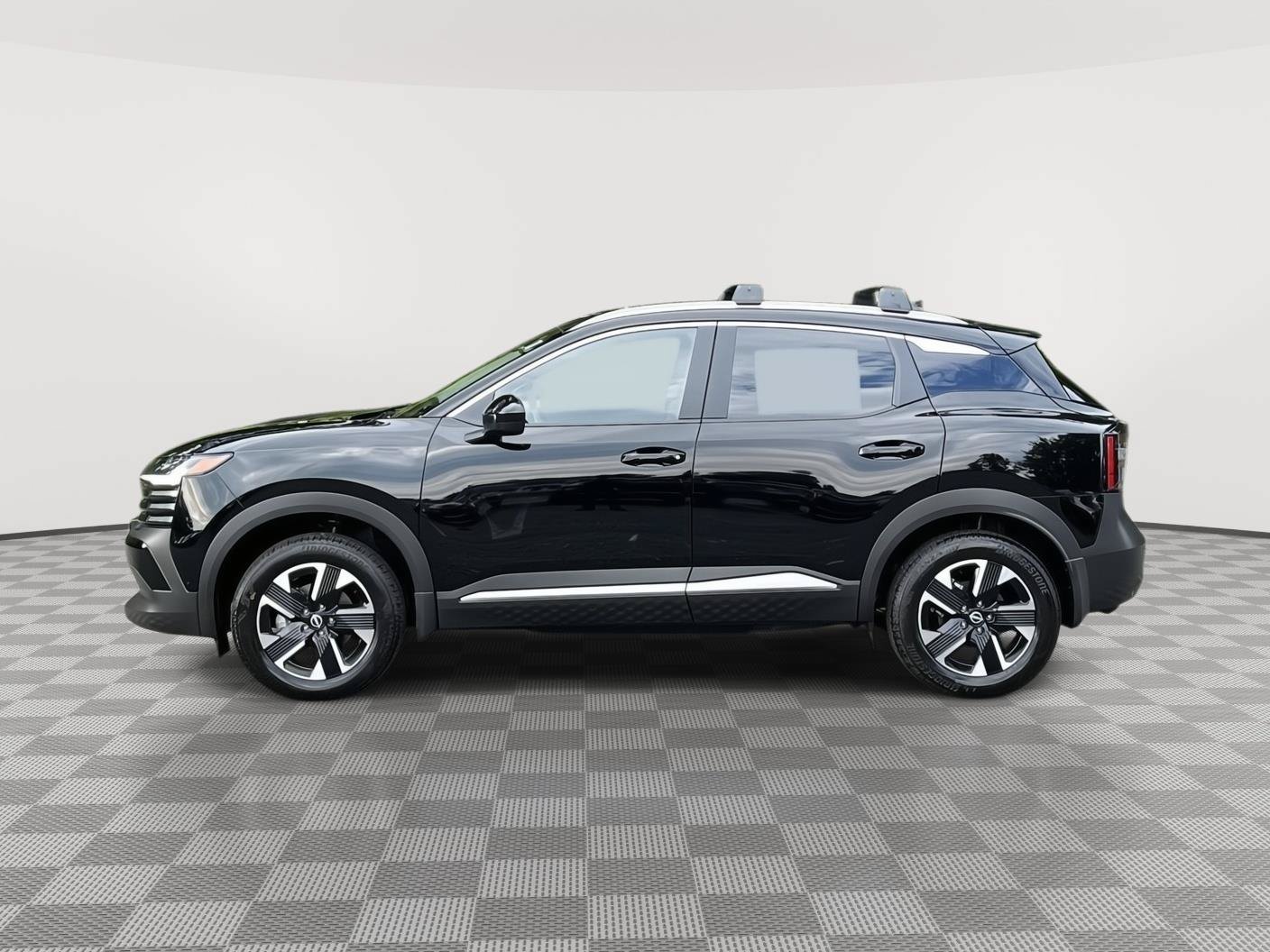 New 2026 Nissan Kicks SV AWD/4WD image 8