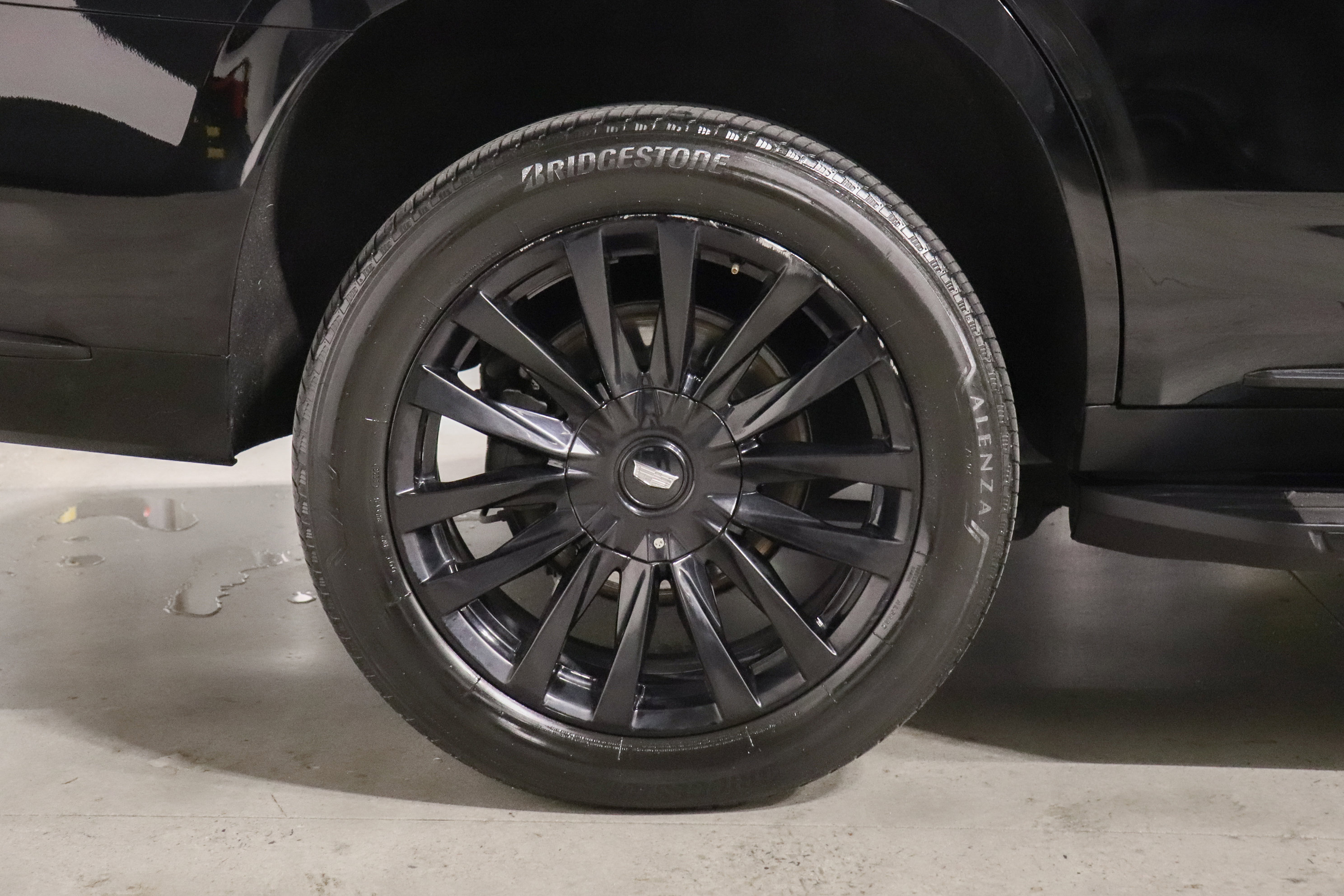 Used 2022 Cadillac Escalade Premium Luxury image 9