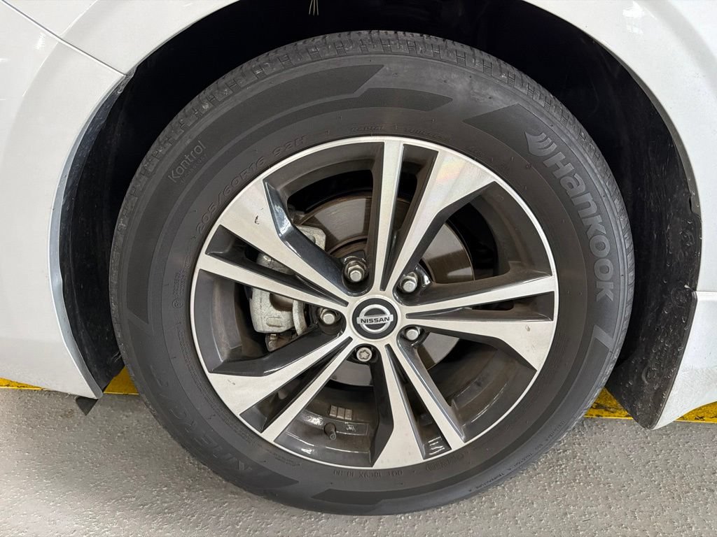 Used 2021 Nissan Sentra SV FWD image 5