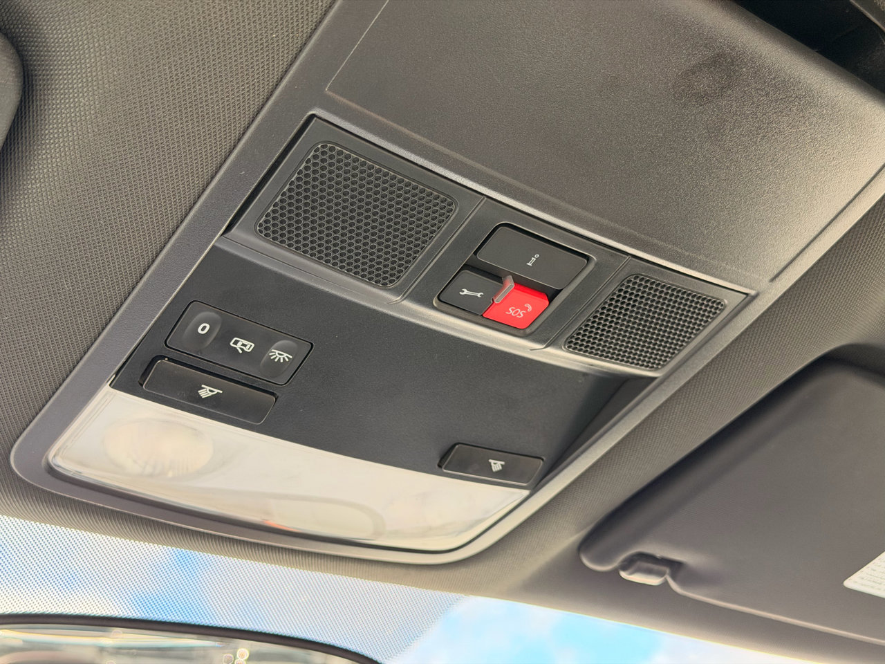 Used 2017 Volkswagen Beetle 1.8T S image 26