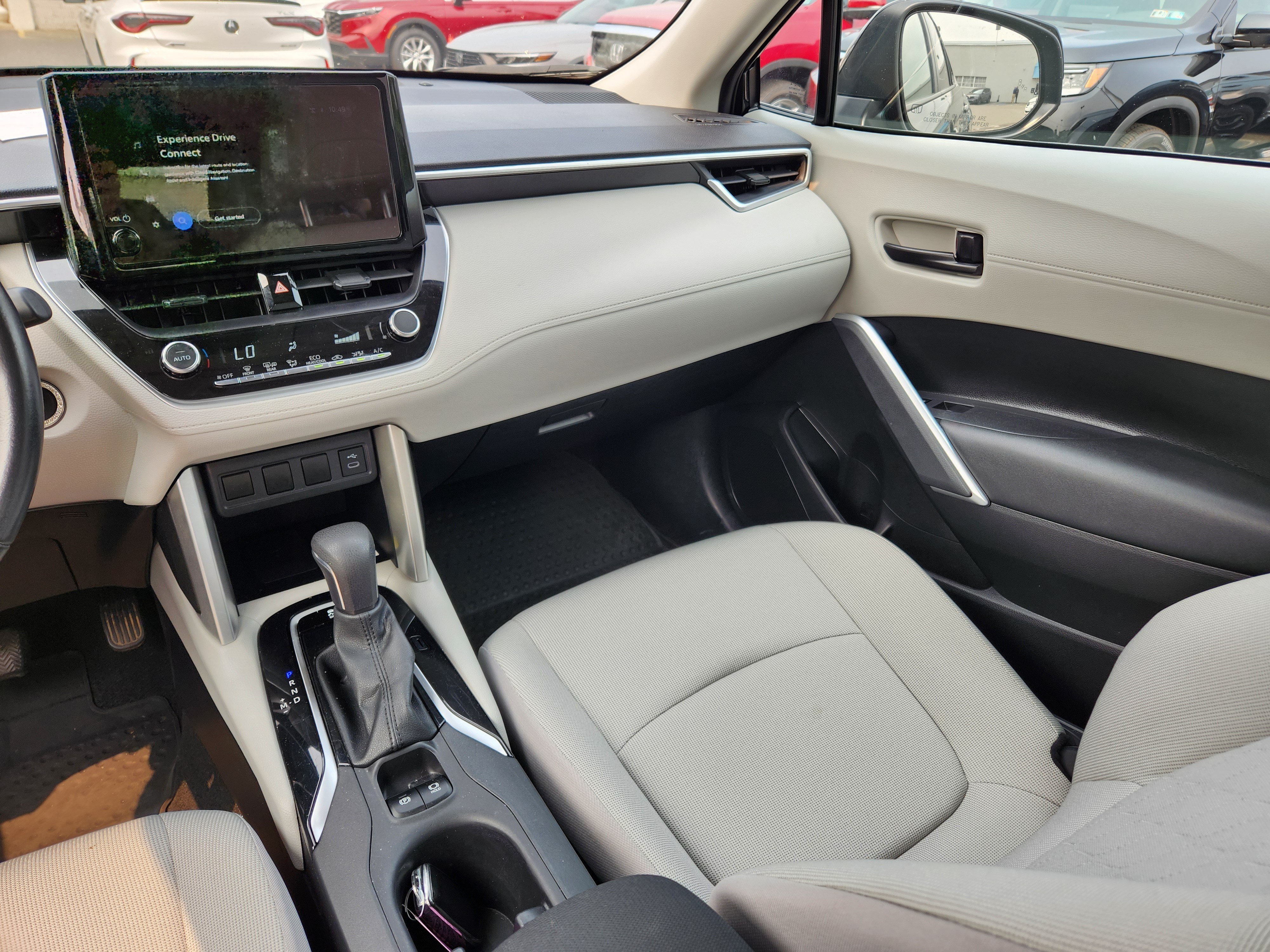 Used 2023 Toyota Corolla Cross LE w/ Moonroof Package AWD/4WD image 13