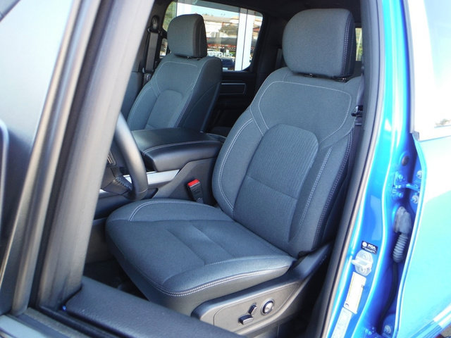 Used 2023 RAM 1500 Big Horn AWD/4WD image 4