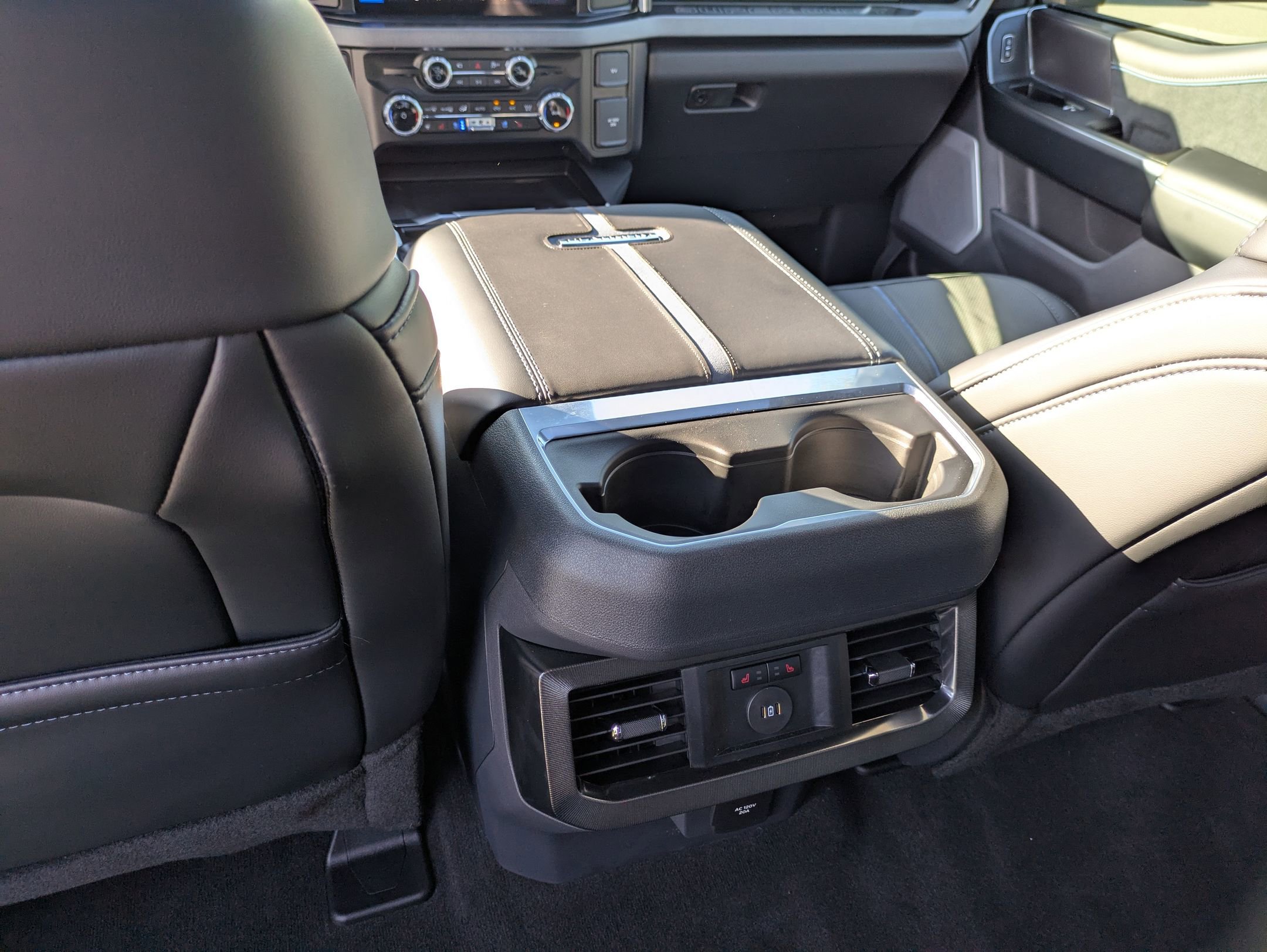 New 2026 Ford F250 Platinum w/ Tremor Off-Road Package image 31