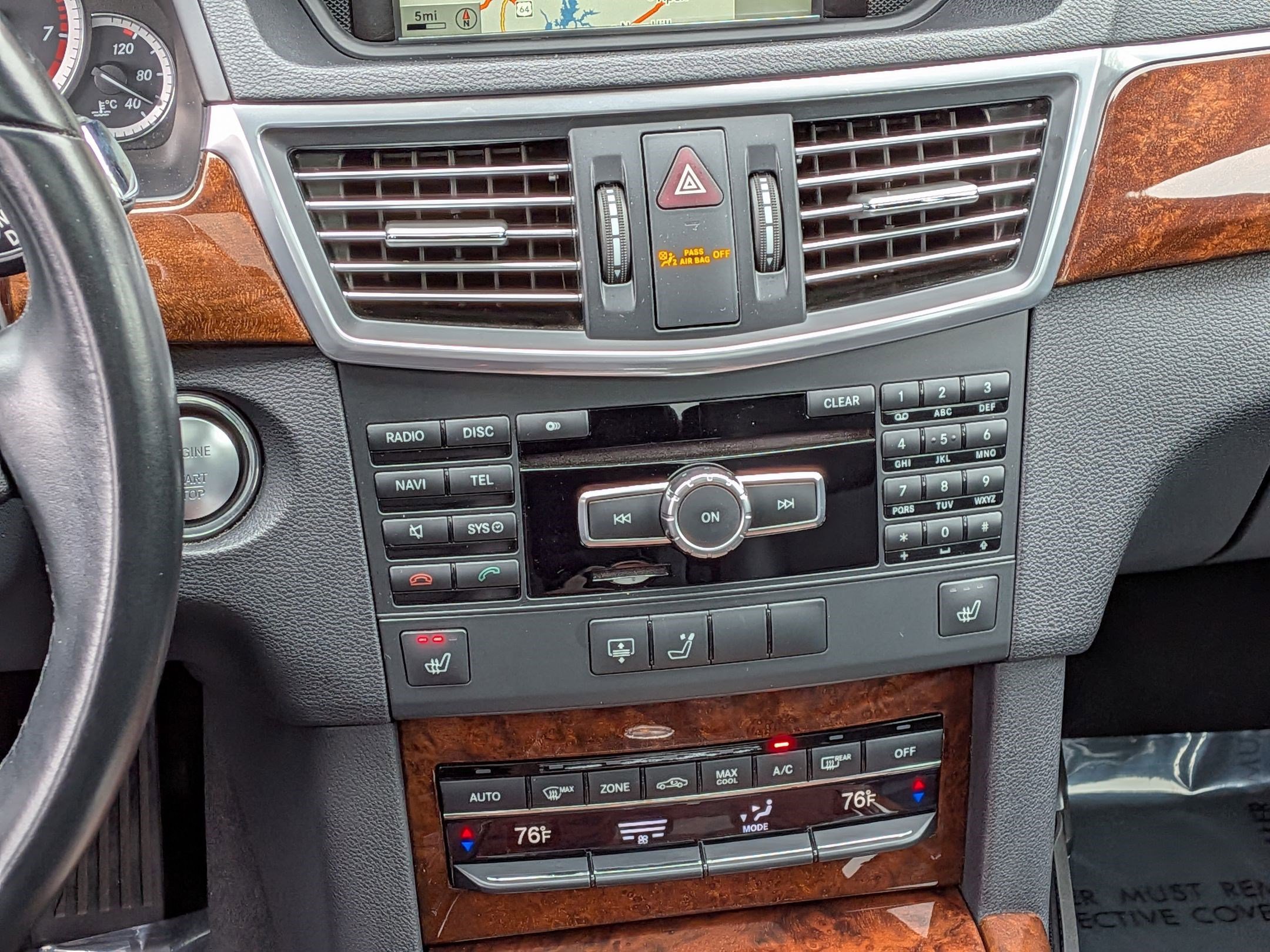 Used 2013 Mercedes-Benz E 350 4MATIC Sedan image 27