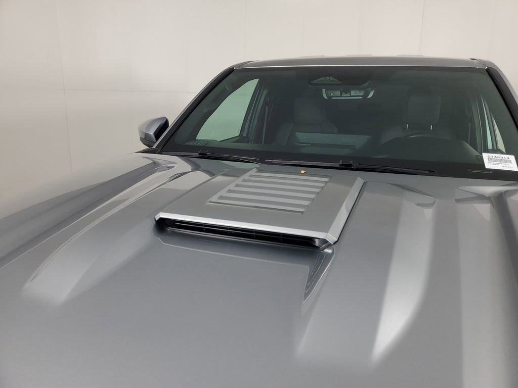 Used 2025 Toyota Tacoma TRD Sport image 11