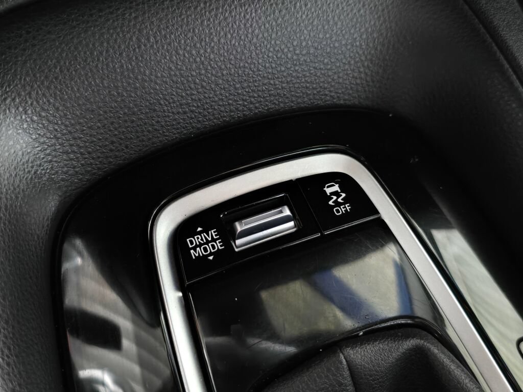 Used 2024 Toyota Corolla XSE FWD image 35