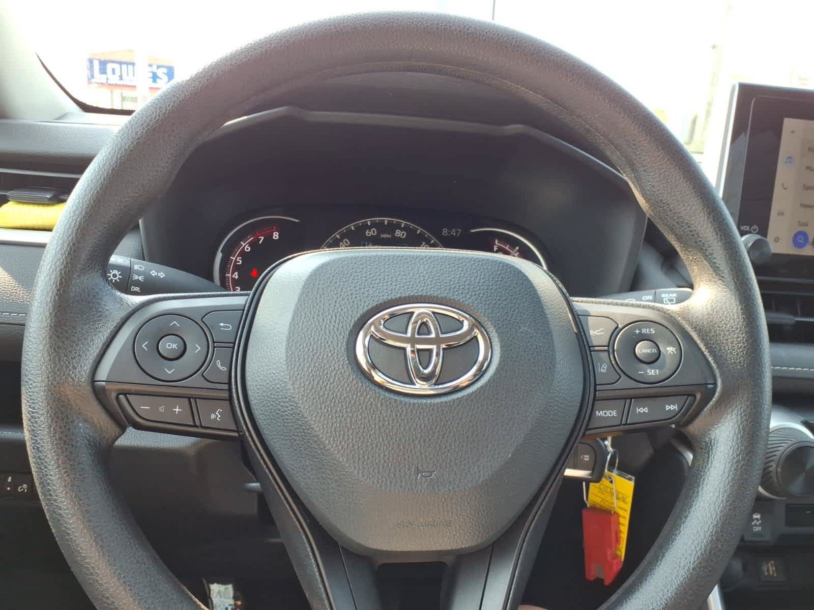 Used 2023 Toyota RAV4 LE AWD/4WD image 24