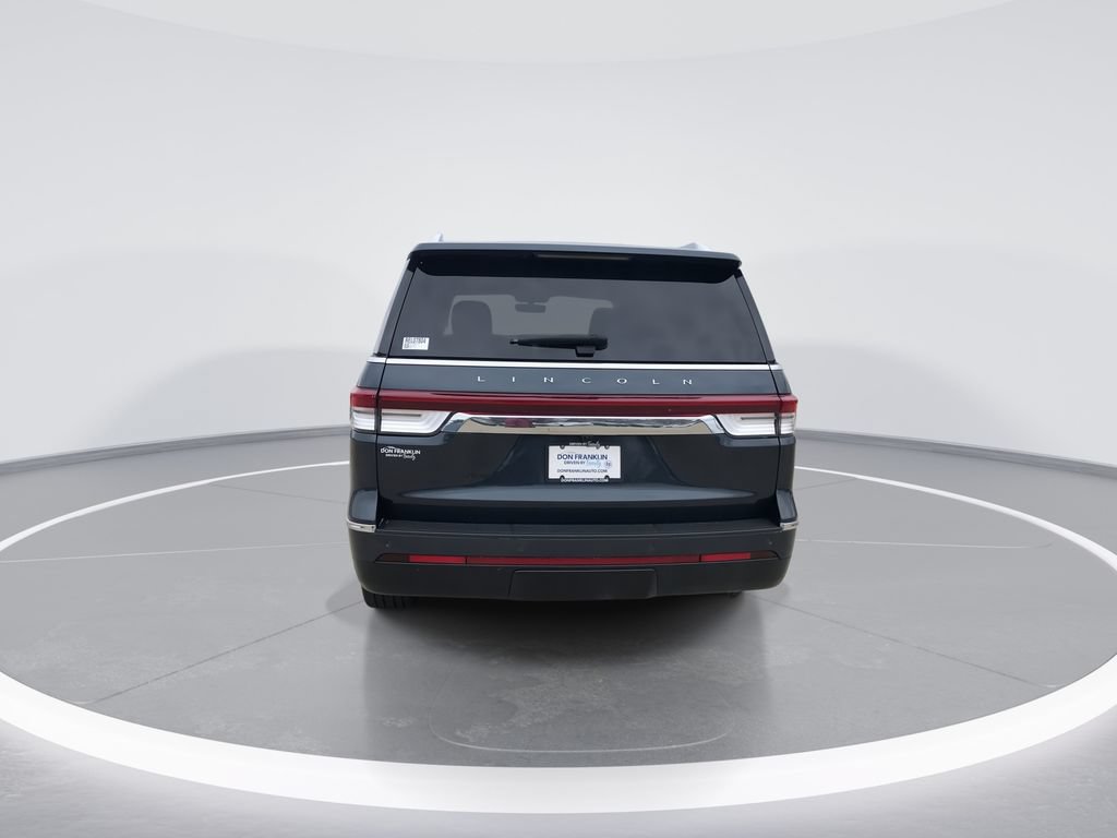 Used 2024 Lincoln Navigator Reserve AWD/4WD image 7