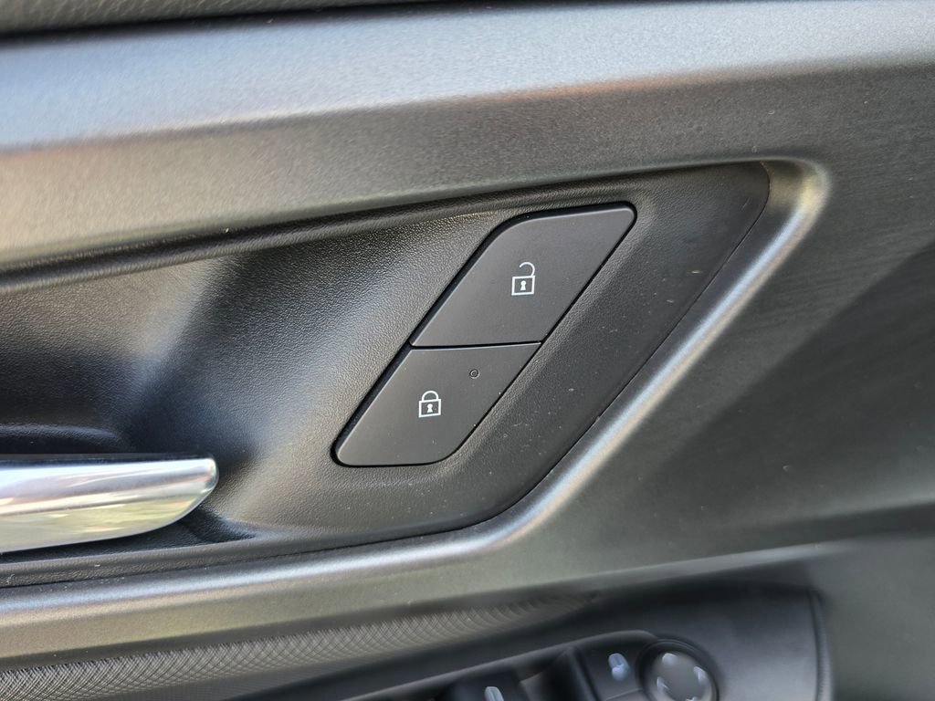 Used 2025 Chevrolet Equinox EV LT FWD image 22