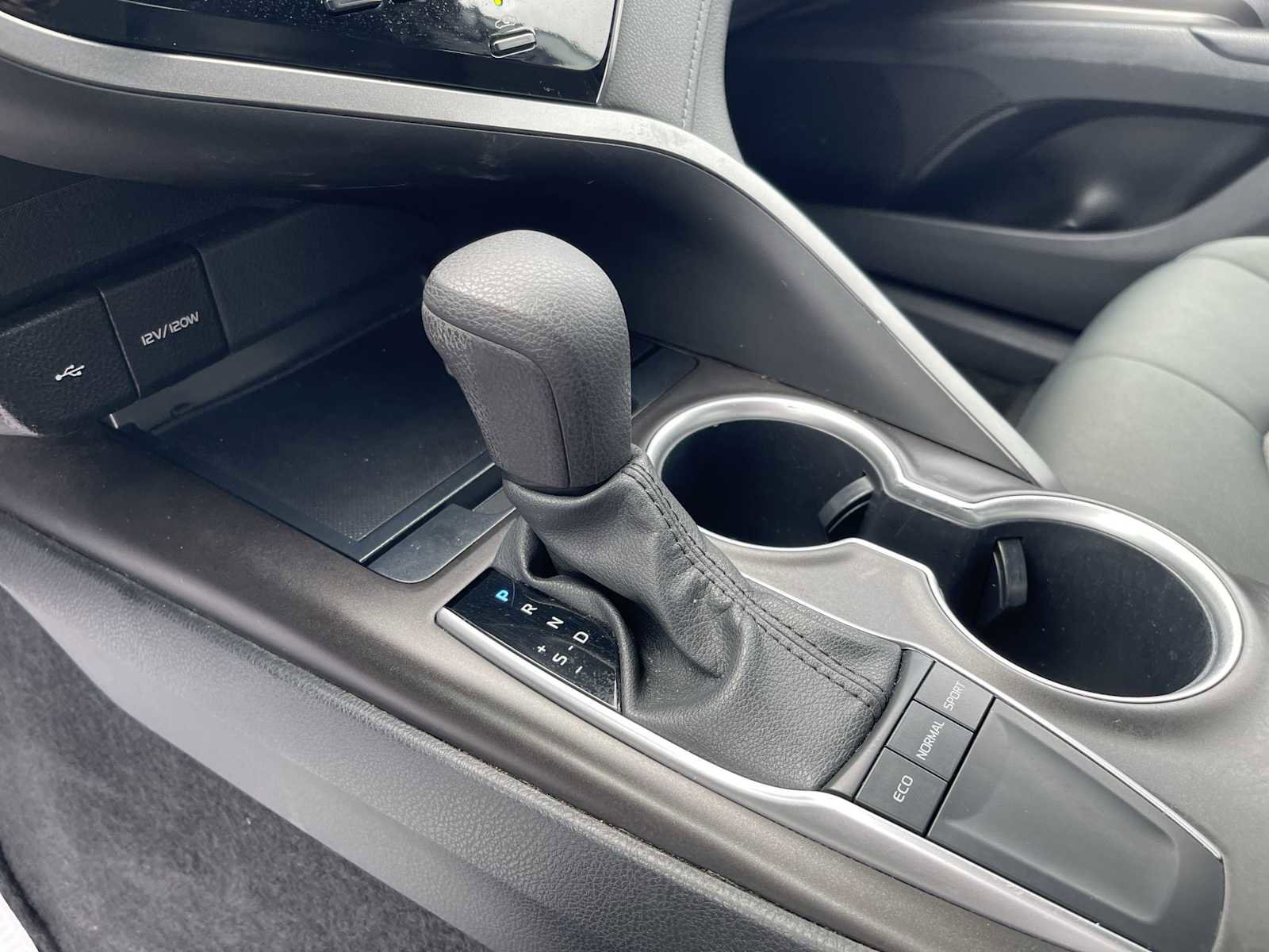 Used 2023 Toyota Camry LE image 20