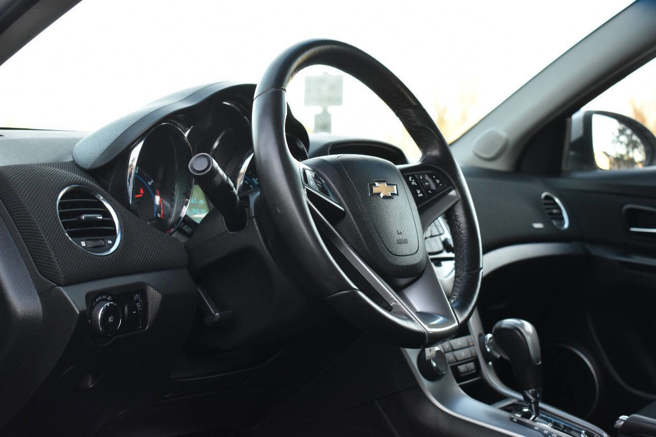 Used 2012 Chevrolet Cruze LT w/ RS Package image 18