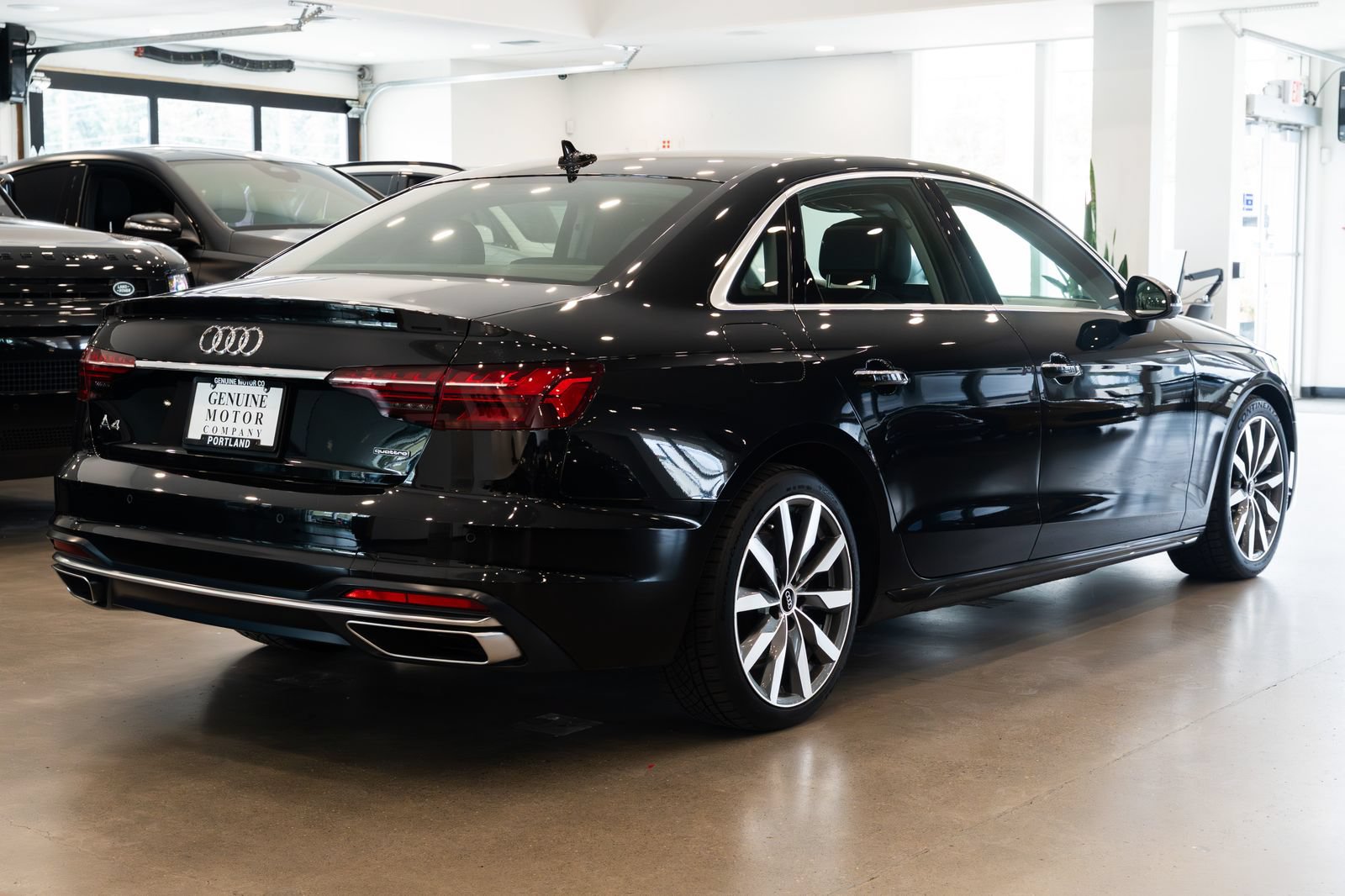 Used 2021 Audi A4 2.0T Premium Plus w/ Premium Plus Package AWD/4WD image 4