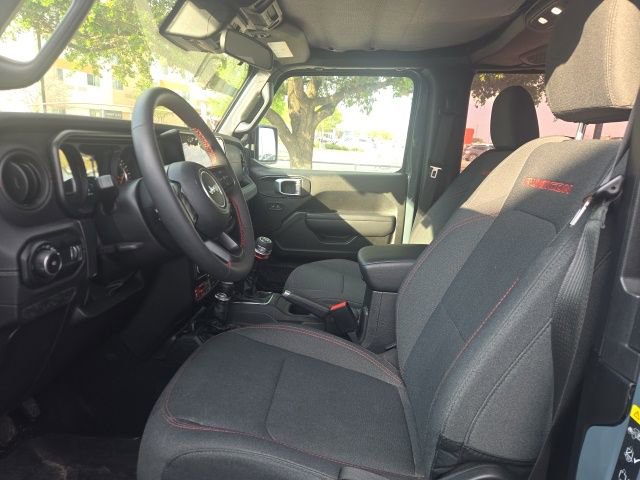 Used 2024 Jeep Wrangler Rubicon w/ Capability Package image 8