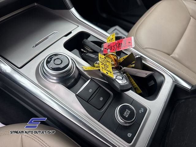 Used 2023 Ford Explorer XLT w/ Equipment Group 202A image 28