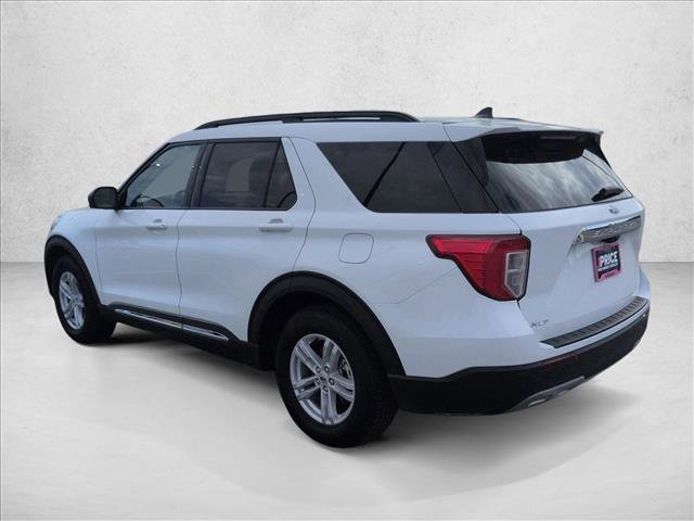 Used 2024 Ford Explorer XLT w/ Equipment Group 202A image 8