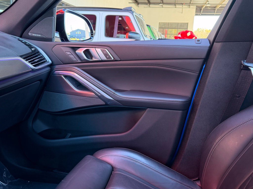 Used 2020 BMW X6 M50i w/ Premium Package AWD/4WD image 36