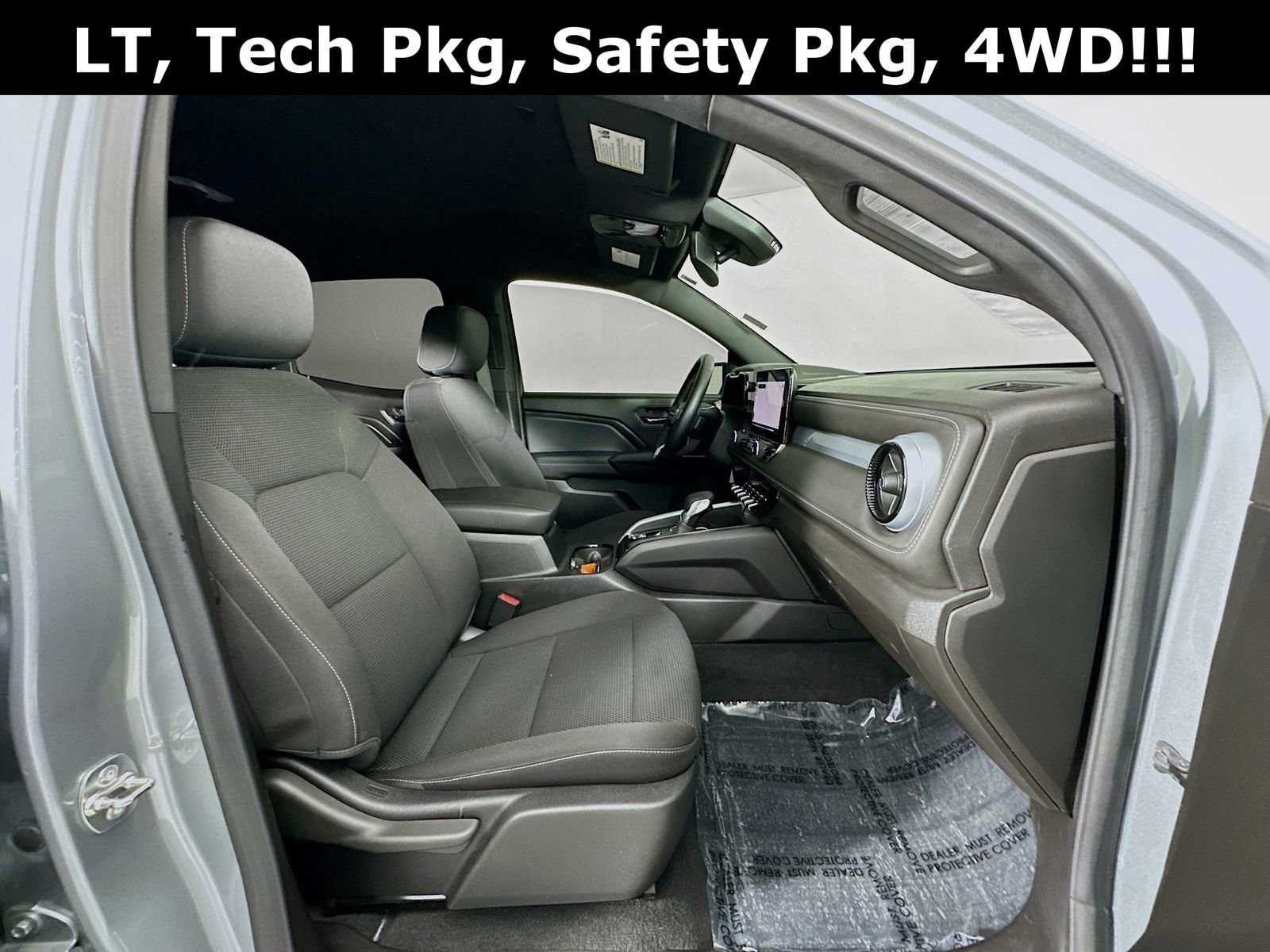 Used 2024 Chevrolet Colorado LT w/ LT Convenience Package II image 29