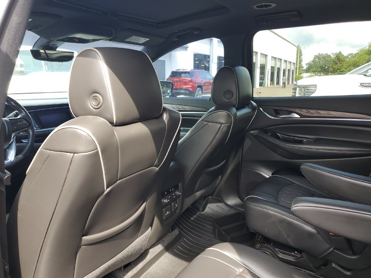 Used 2024 Buick Enclave Avenir w/ Trailering Package, 5000 lbs. FWD image 9