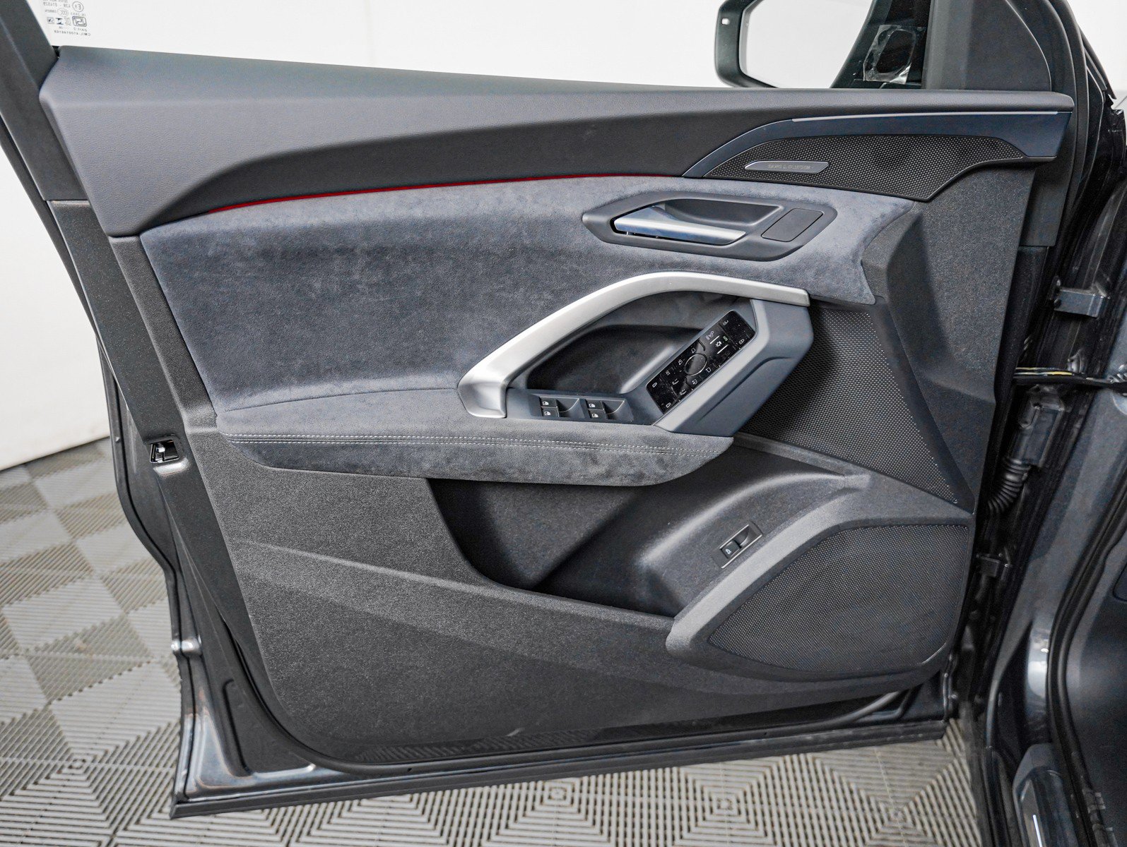 New 2026 Audi SQ5 Premium Plus AWD/4WD image 22