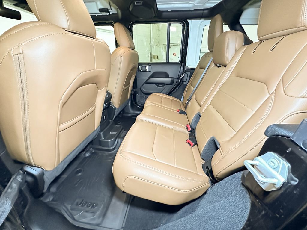 Certified 2022 Jeep Wrangler Unlimited Sahara w/ LED Lighting Group image 29