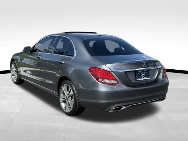 Used 2018 Mercedes-Benz C 300 4MATIC Sedan image 4