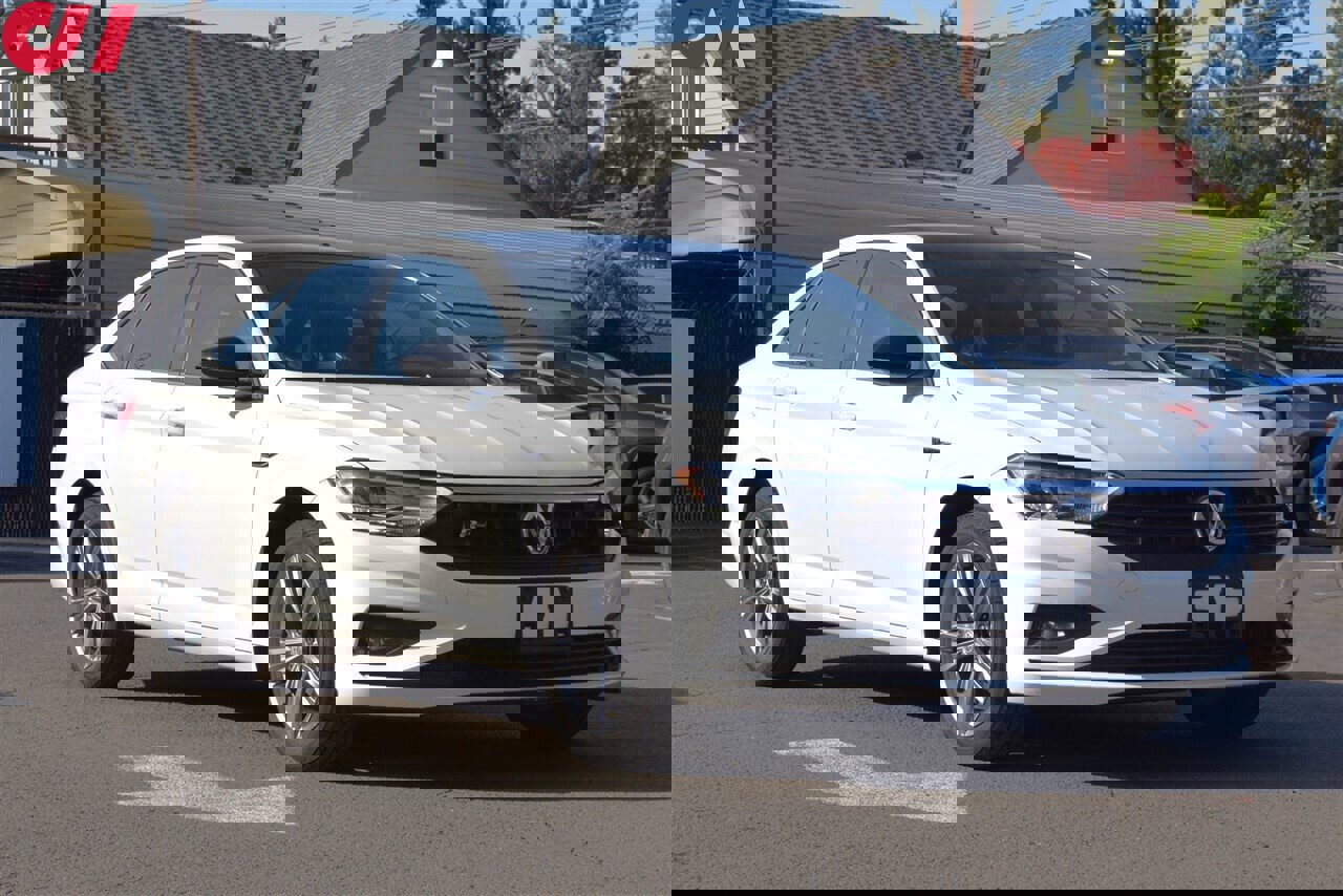 Used 2019 Volkswagen Jetta R-Line image 1