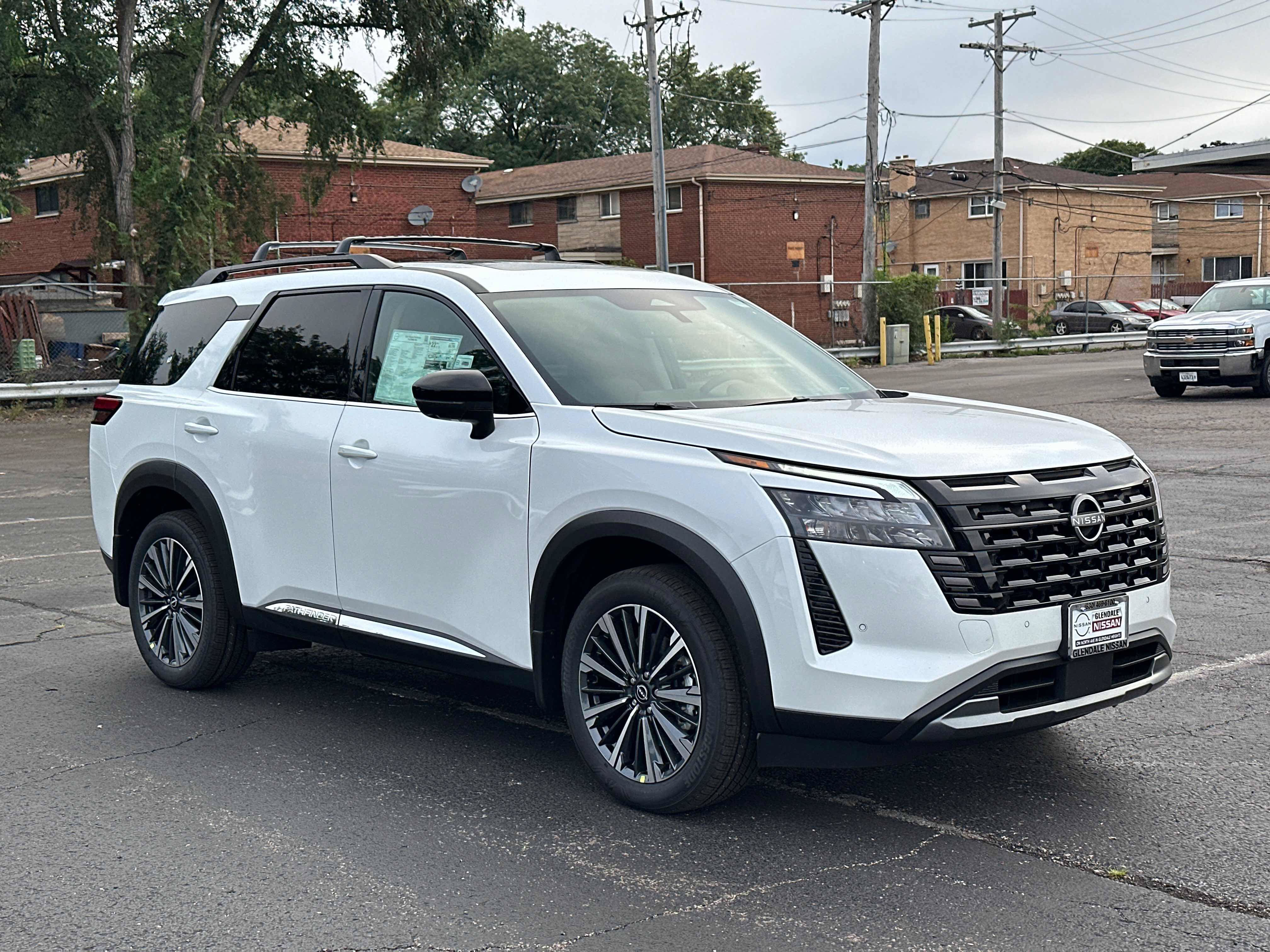 New 2026 Nissan Pathfinder Platinum AWD/4WD image 3