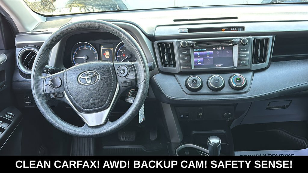 Used 2018 Toyota RAV4 LE AWD/4WD image 8
