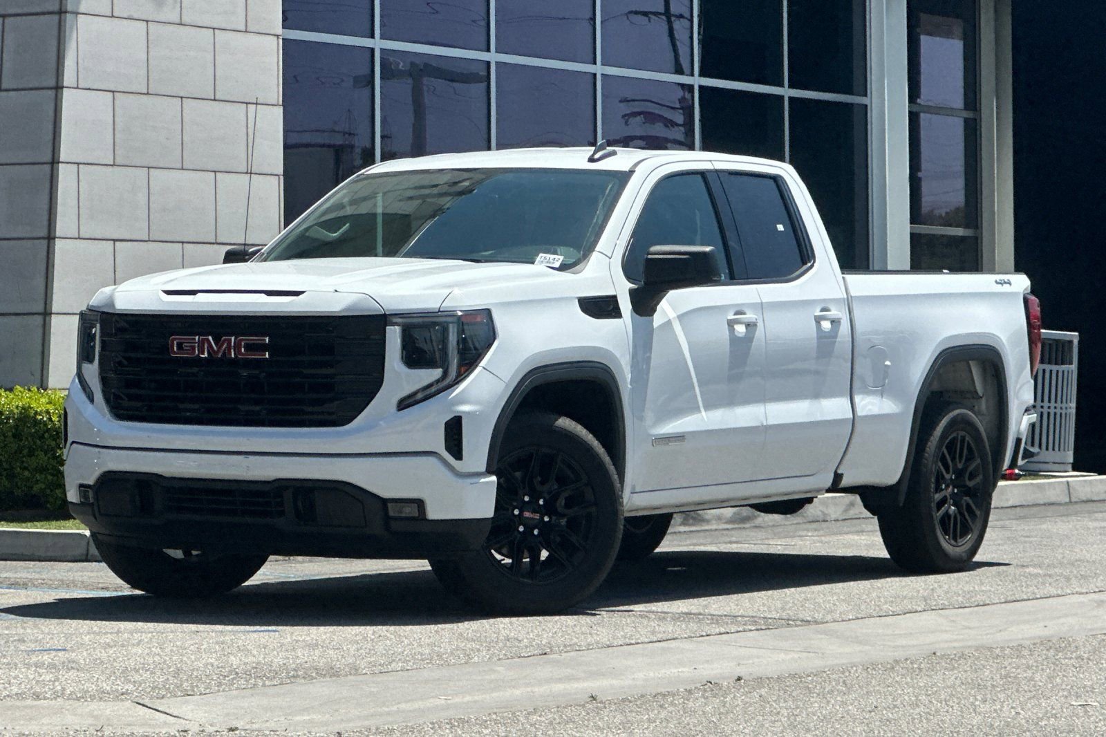 Used 2023 GMC Sierra 1500 Elevation AWD/4WD image 8