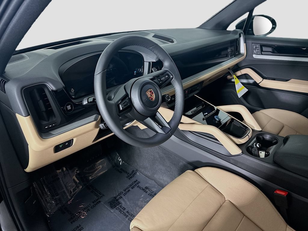 Certified 2026 Porsche Cayenne AWD/4WD image 4